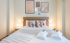 Supreme Suite With Balcony By Cloudkeys
